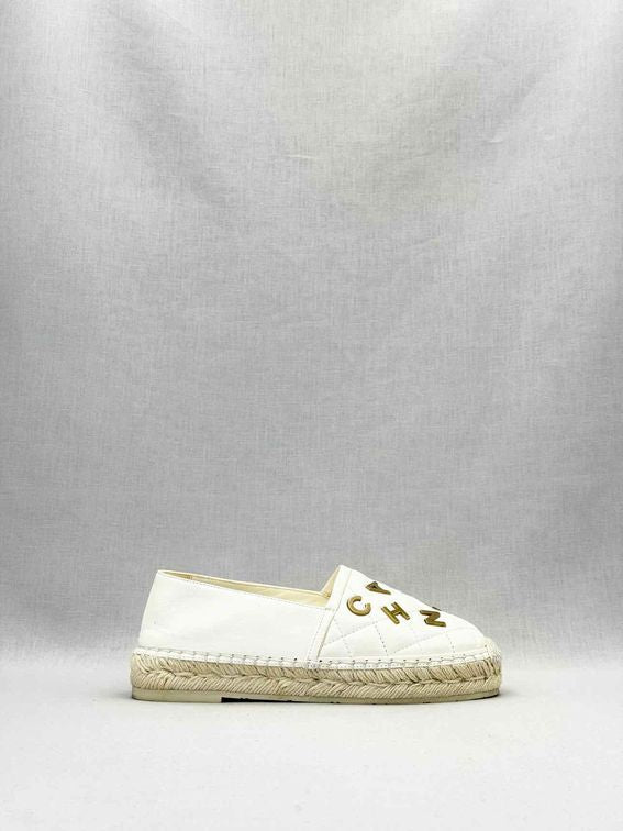 CHANEL Espadrille White Size EU 36 Loafers