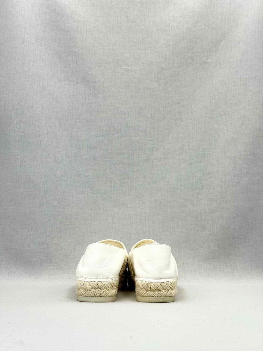 CHANEL Espadrille White Size EU 36 Loafers