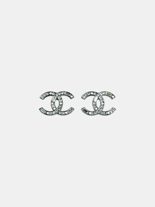 CHANEL Fashion Earrings