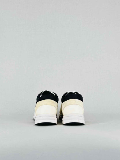 CHANEL REV White w/ Black CC Logo Size EU 35.5 Sneakers