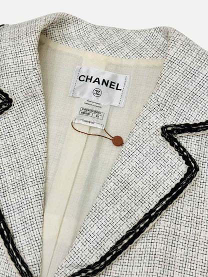 CHANEL Tweed White & Black Gilet