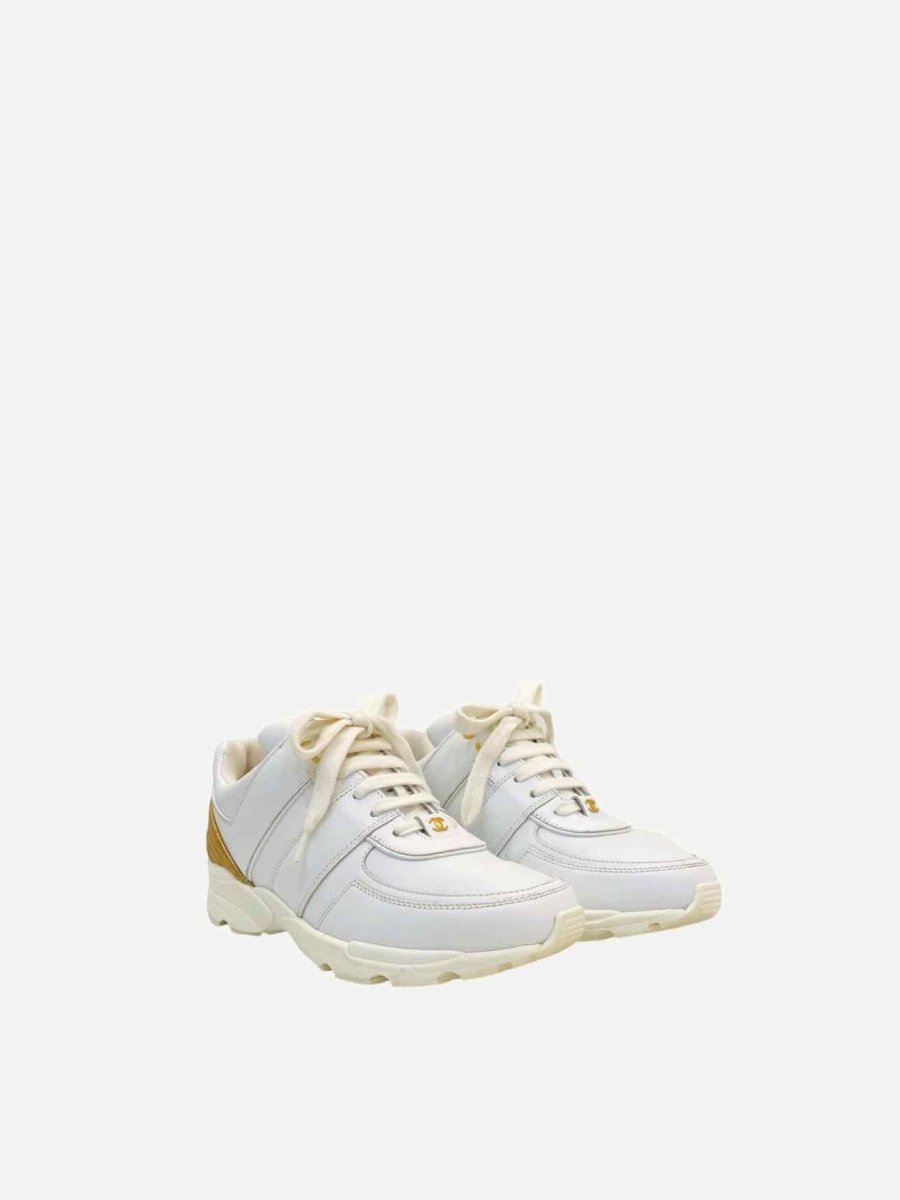CHANEL White w/ Gold Size EU 37.5 Sneakers