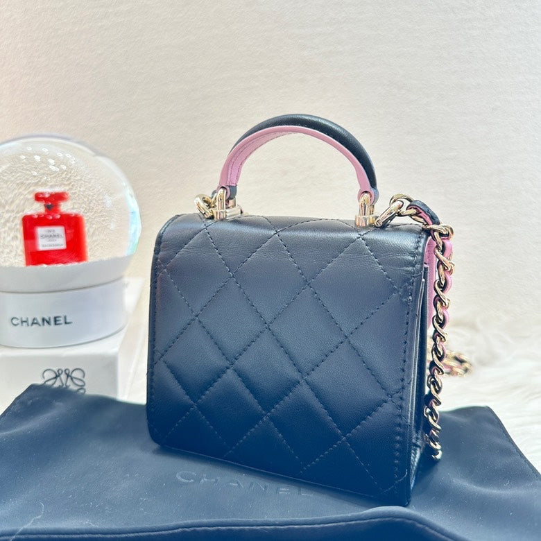 preloved HB10782 Chanel bag with microchipped