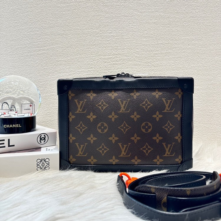 💄LV soft trunk monogram middle