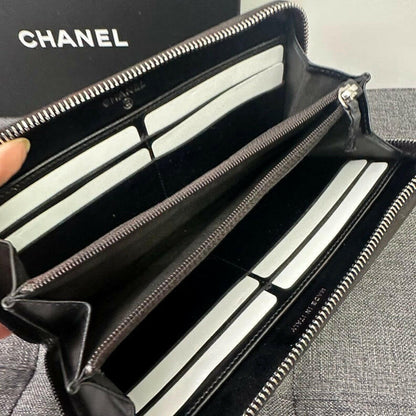 Chanel Black Leather Zippy Long Wallet