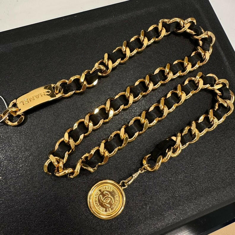 Chanel Vintage Gold and Black Leather Chain Belt cm/”
