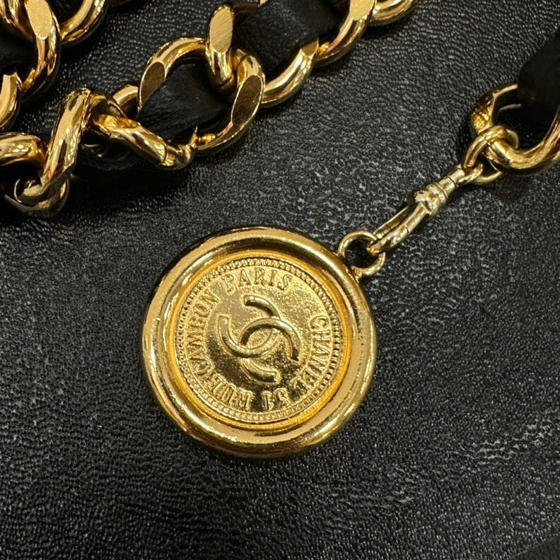 Chanel Vintage Gold and Black Leather Chain Belt cm/”