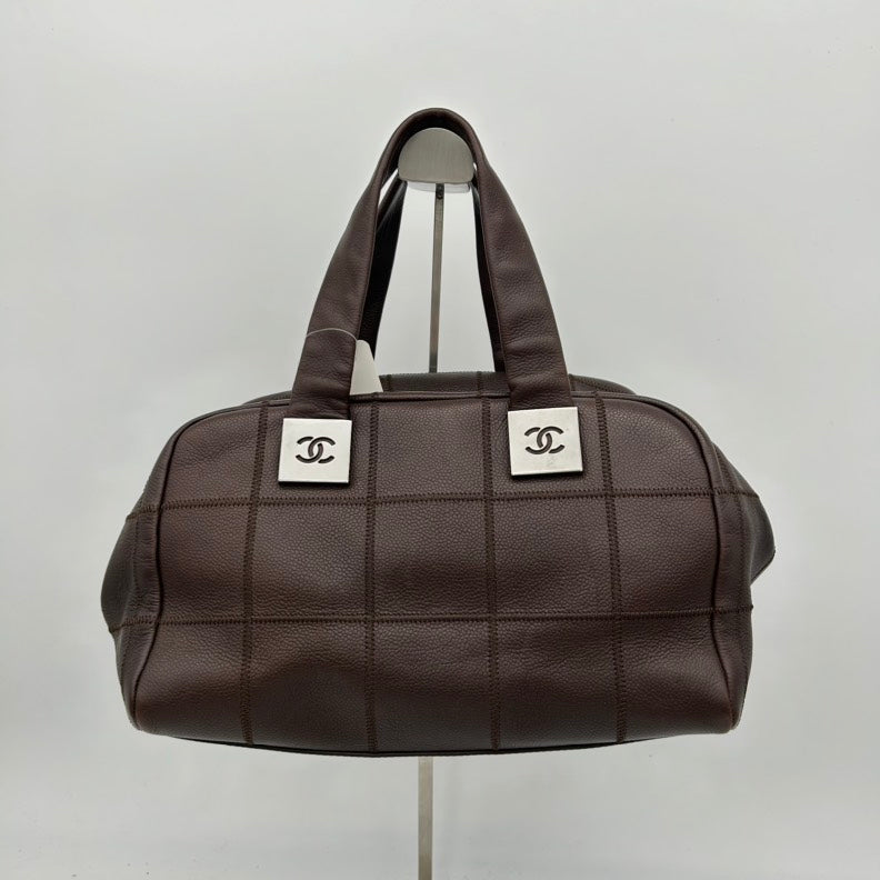 Chanel Brown Leather Shoulder Bag - Medium Size