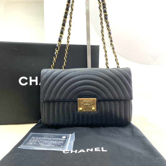 Chanel Black Leather Quilted Flap Bag Medium