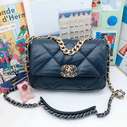 Chanel Black Quilted Leather Flap Bag Medium with Chain Strap