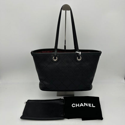 Chanel Black Leather Quilted Shoulder Bag Medium