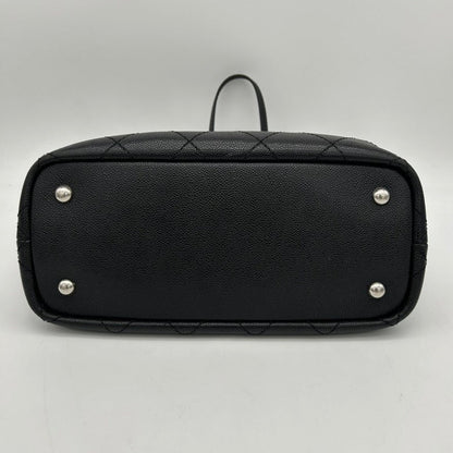 Chanel Black Leather Quilted Shoulder Bag Medium