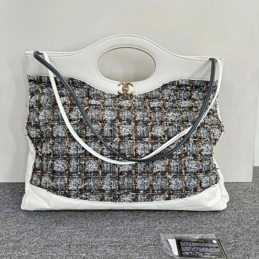 Chanel  Tote Grey and White Tweed and Leather Large Handbag