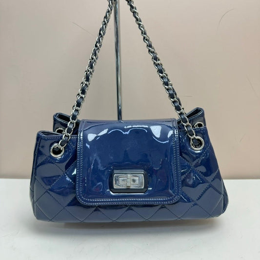 Chanel . Navy Blue Patent Leather Quilted Chain Shoulder Bag Medium