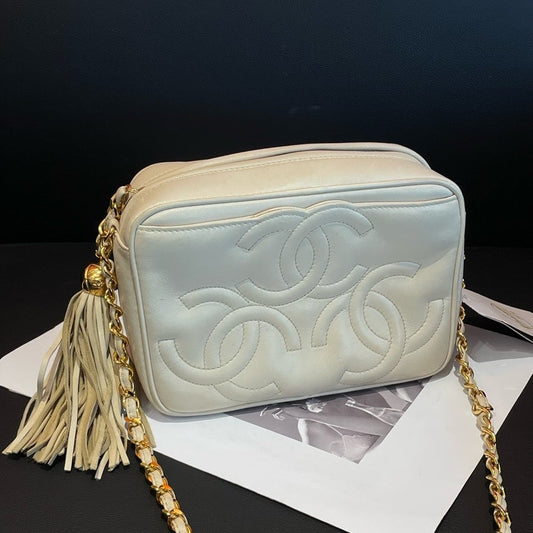 Chanel Vintage White Leather Camera Bag With Tassel Gold Chain Strap