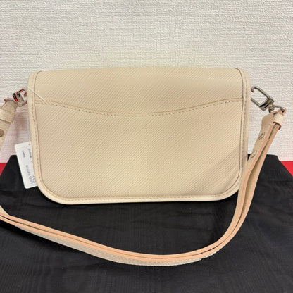 Louis Vuitton Epi Leather Bussy Shoulder Bag FM0018 in Cream
