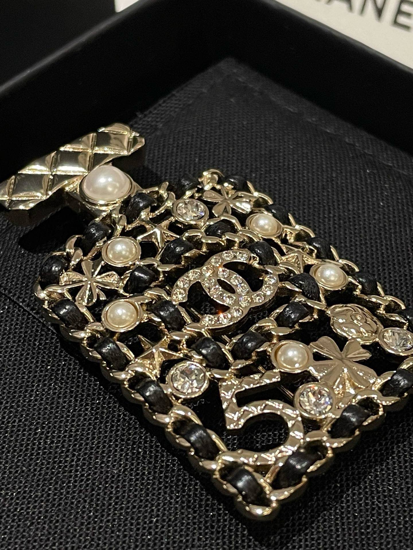 Chanel 21V No.5 Bottle Brooch Gold Brooches