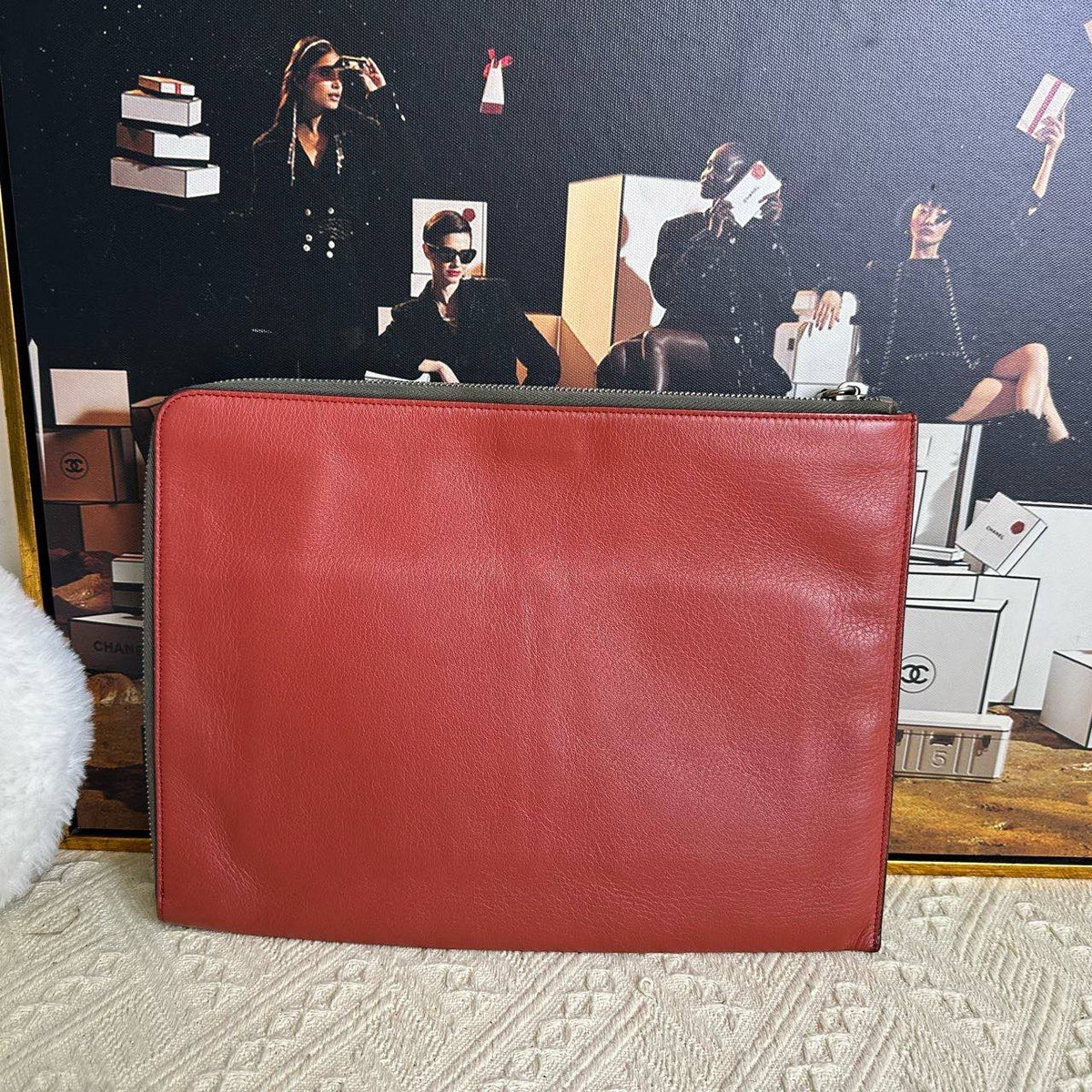 Fendi Bug Eyes Clutch in Grey Leather