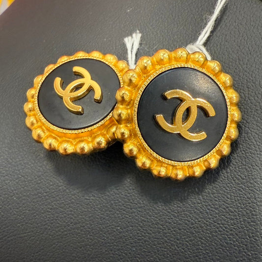 Vintage Chanel Coco Clip-on Earrings A FM