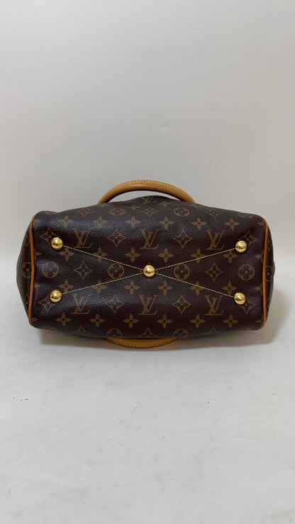 Louis Vuitton shoulder bag