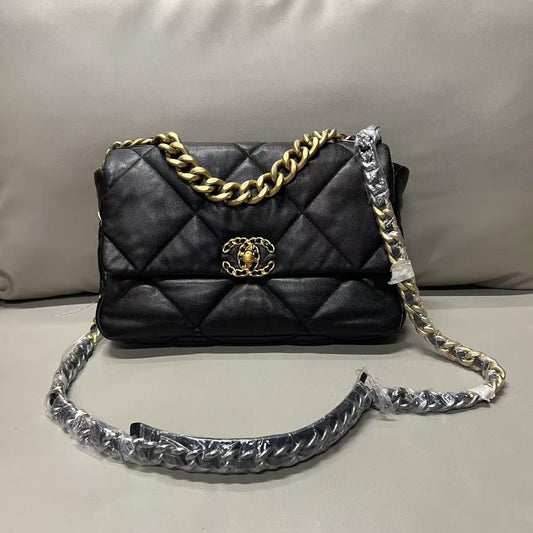 Chanel  Flap Bag Black Leather Shoulder Bag Medium