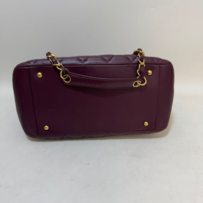 Chanel Quilted Leather Tote Bag in Burgundy
