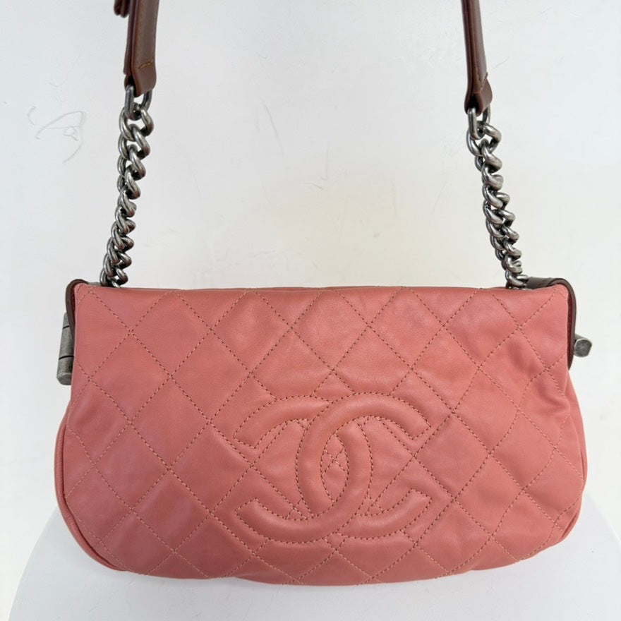 Chanel Calfskin Chain Shoulder Bag IW Pink Leather