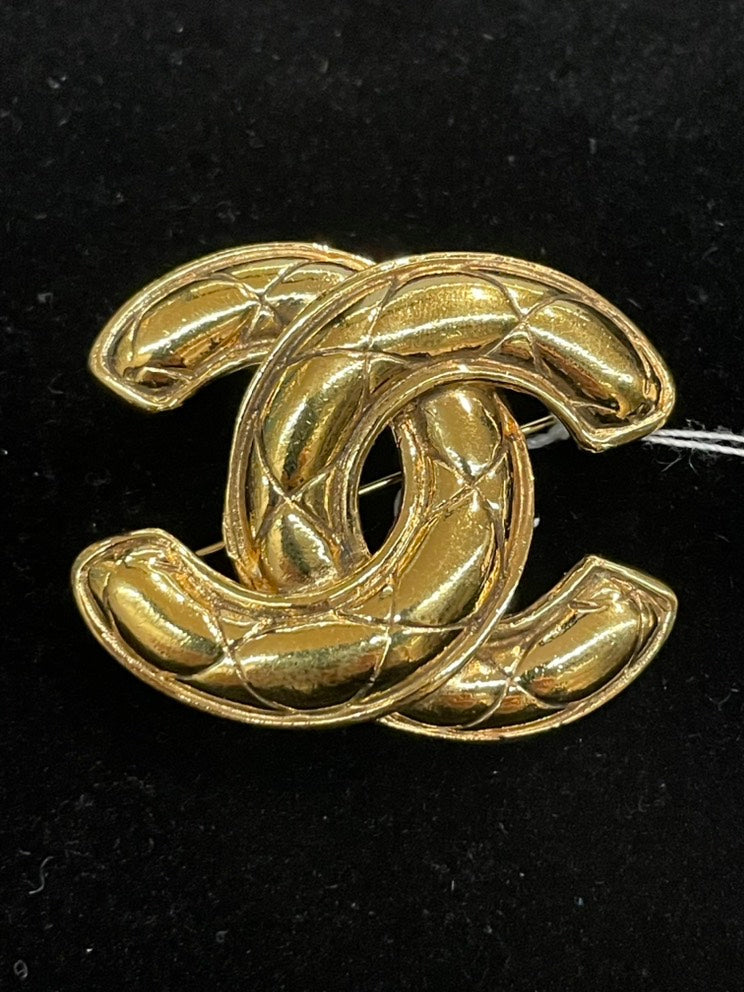 Chanel CC Logo Gold Brooch