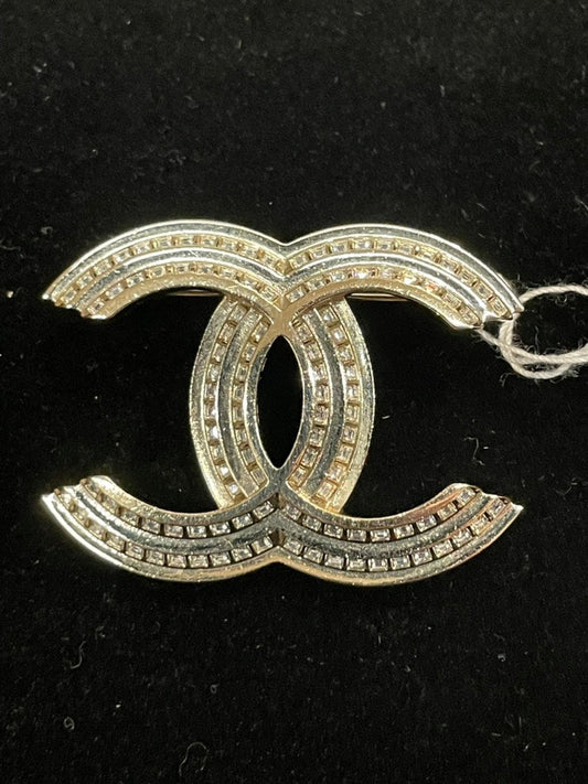 Chanel Classic CC Gold Brooch