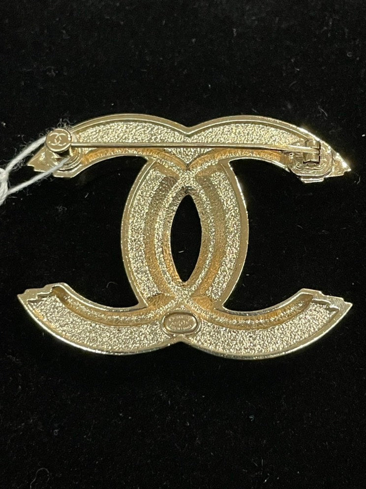 Chanel Classic CC Gold Brooch