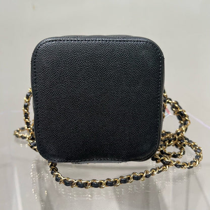 Chanel k Vanity Case in Black Leather with Gold Hardware - Crossbody Bag