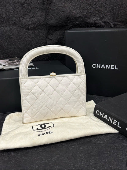 Chanel Vintage Kelly White Leather Top Handle Bag *.cm