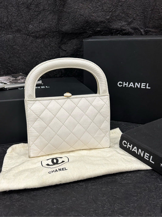 Chanel Vintage Kelly White Leather Top Handle Bag *.cm