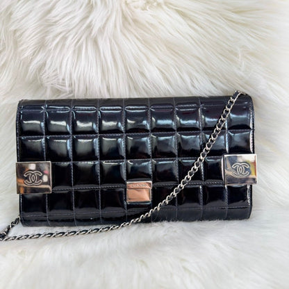 Chanel Chocolate Bar Chain Shoulder Bag in Black Leather
