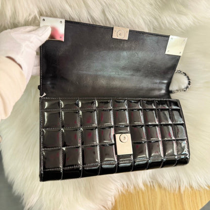 Chanel Chocolate Bar Chain Shoulder Bag in Black Leather