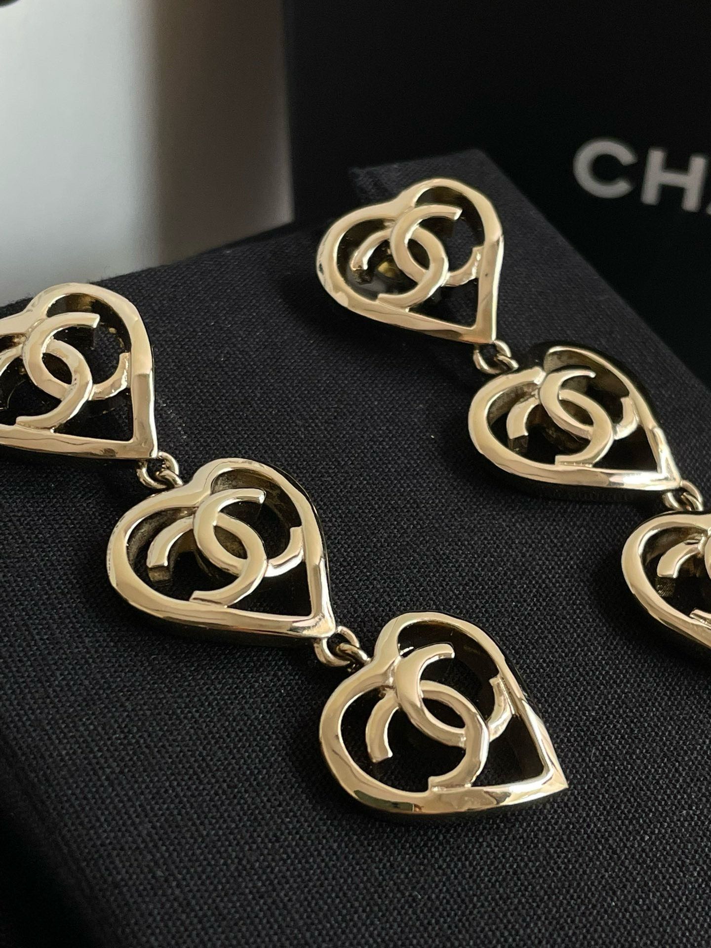 Un🆕 Chanel P Triple Hollow Heart Earrings #