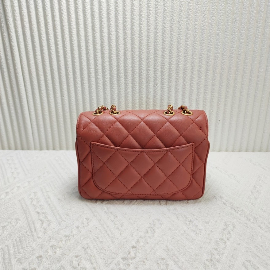 Chanel Preloved Classic Flap Bag Red Leather Shoulder Bag xr05012