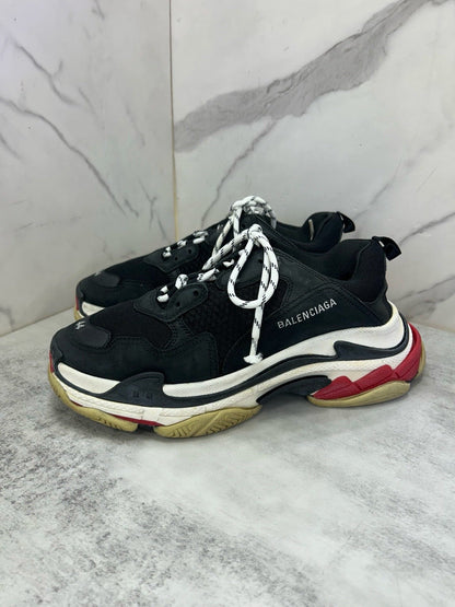Balenciaga  Triple S Sneakers Black Size 44 LNS3674