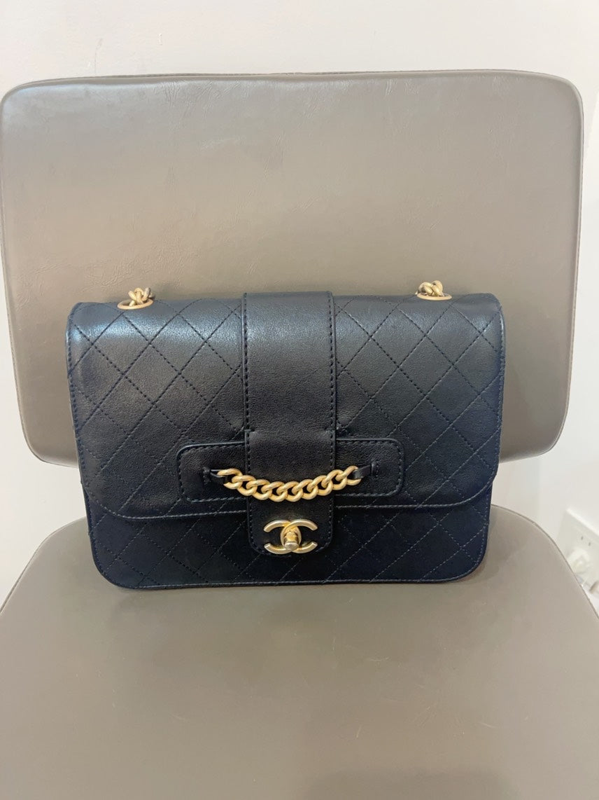 Chanel Preloved Flap Bag Black Leather Shoulder Bag