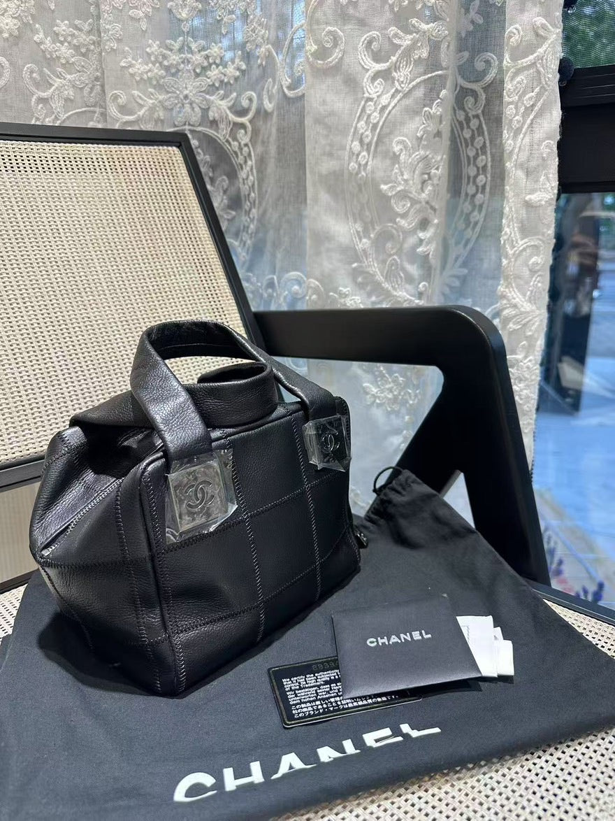 Preloved Chanel Quilted Black Leather Satchel Bag