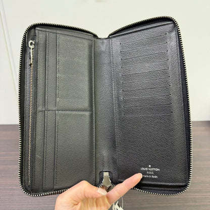 LV Monogram Zippy Wallet LB113755