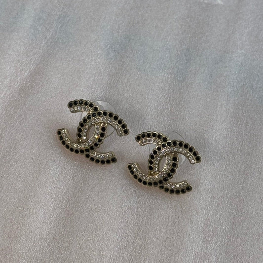 Preloved Chanel CC Logo Lined Row Black & White Strass Earrings