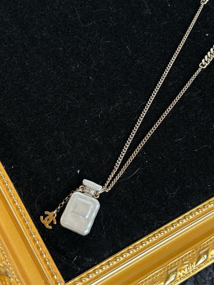 Chanel No Perfume Bottle Double C Diamond Necklace cm Gold Pendant
