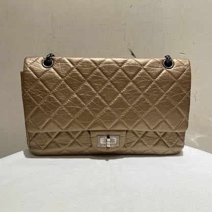 Chanel . Gold Wrinkle Leather GM Shoulder Bag