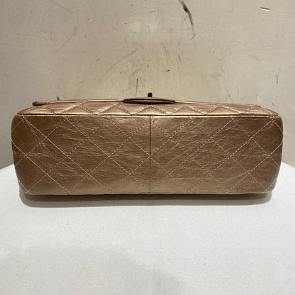 Chanel . Gold Wrinkle Leather GM Shoulder Bag