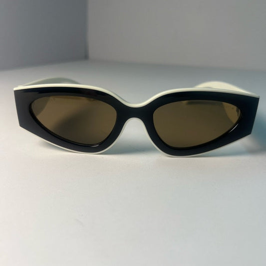 Chanel Cat-Eye Black Sunglasses Size