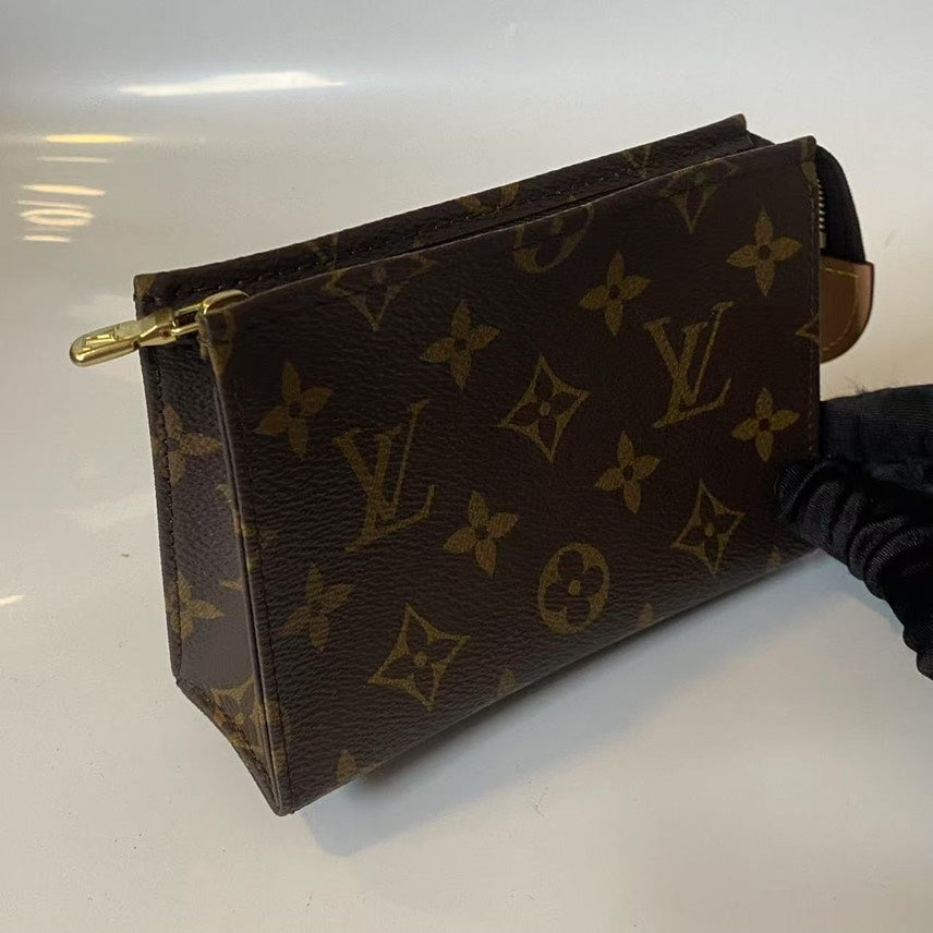 hand bag