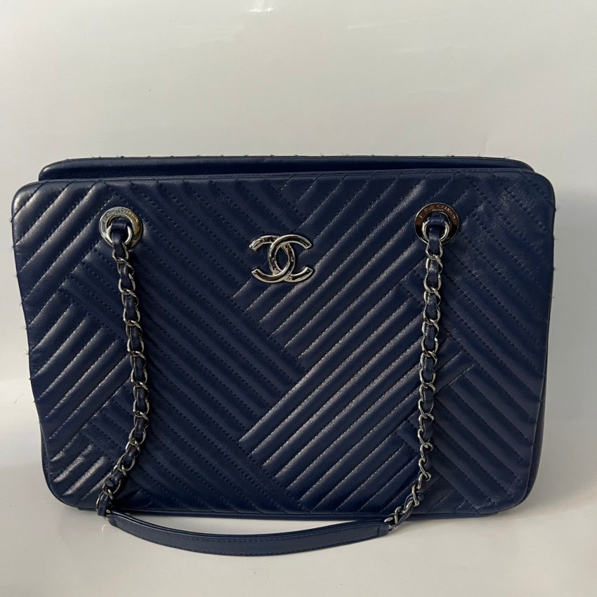 Chanel Vintage Blue Leather Quilted Tote Bag – Designer Handbag