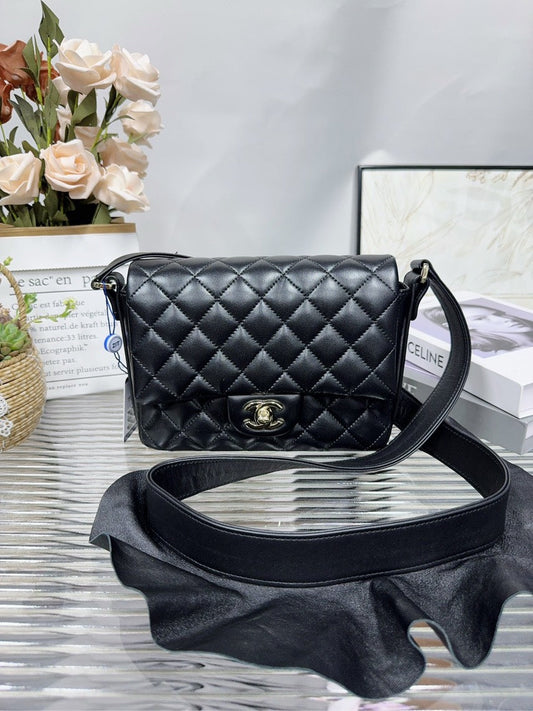 Preloved Chanel Classic Flap Black Shoulder Bag