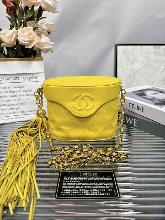 Chanel Preloved Yellow Leather Shoulder Bag HFY
